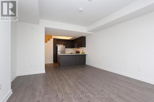 110 - 1555 Kingston Road, Pickering (Liverpool), ON - Indoor Photo Showing Kitchen