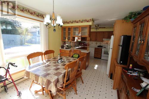 4 Alexander Street, Havelock-Belmont-Methuen (Havelock), ON - Indoor Photo Showing Dining Room