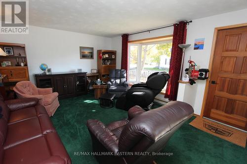 4 Alexander Street, Havelock-Belmont-Methuen (Havelock), ON - Indoor Photo Showing Living Room