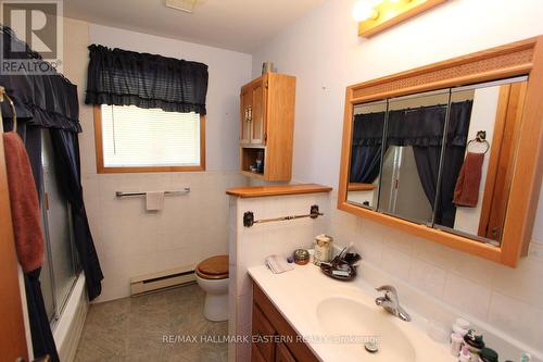 4 Alexander Street, Havelock-Belmont-Methuen (Havelock), ON - Indoor Photo Showing Bathroom