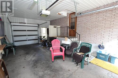 4 Alexander Street, Havelock-Belmont-Methuen (Havelock), ON - Indoor Photo Showing Garage