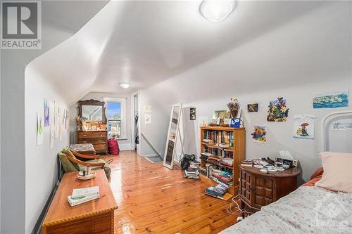 48 Bell Street N, Ottawa, ON - Indoor Photo Showing Bedroom