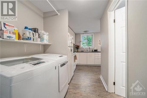 48 Bell Street N, Ottawa, ON - Indoor Photo Showing Laundry Room