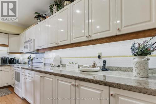 2905 - 65 Skymark Drive, Toronto, ON - Indoor Photo Showing Kitchen