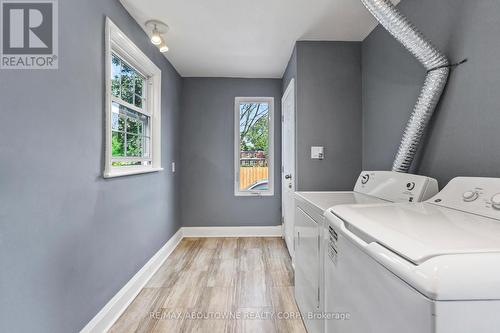 136 Brantdale Avenue, Hamilton, ON - Indoor Photo Showing Laundry Room