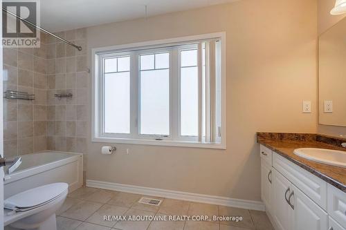 357 Snoek Point, Milton, ON - Indoor Photo Showing Bathroom