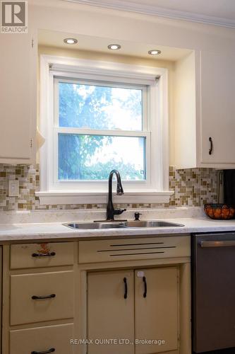 484 Bridge Street E, Belleville, ON - Indoor Photo Showing Kitchen With Double Sink