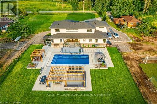 37 Eleventh Road, Hamilton, ON - Outdoor With In Ground Pool