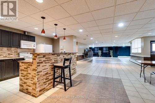 1120 - 1625 Bloor Street E, Mississauga, ON - Indoor