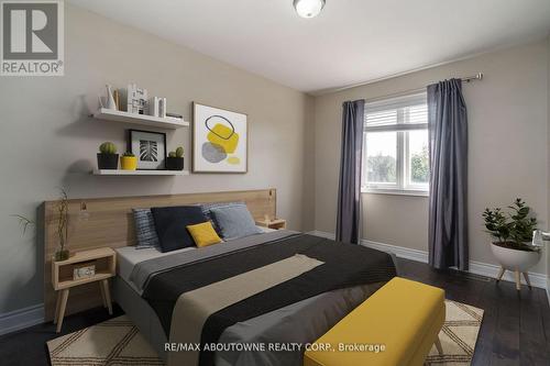 2444 Shadow Court, Oakville, ON - Indoor Photo Showing Bedroom