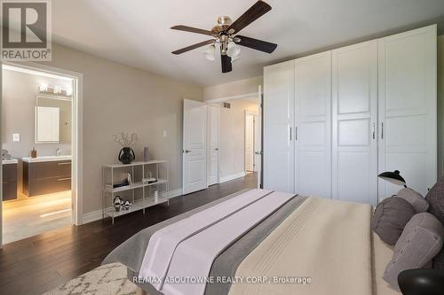 2444 Shadow Court, Oakville, ON - Indoor Photo Showing Bedroom