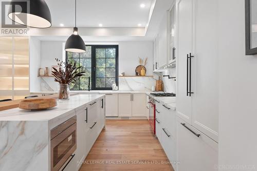 480 Scarsdale Crescent, Oakville, ON - Indoor Photo Showing Kitchen