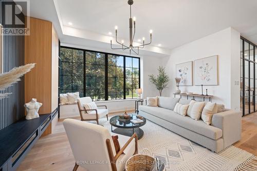 480 Scarsdale Crescent, Oakville, ON - Indoor Photo Showing Living Room