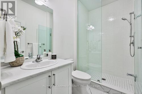 16 Backwater Trail, Brampton, ON - Indoor Photo Showing Bathroom