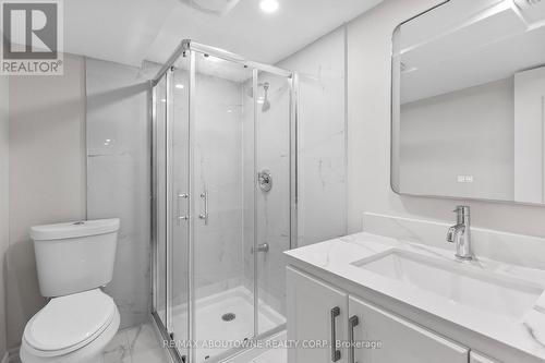 1122 Hickory Hollow Glen, Mississauga, ON - Indoor Photo Showing Bathroom