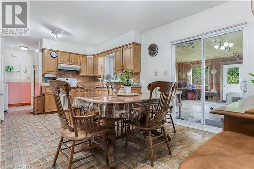 582815 Sideroad 9B, Chatsworth (Twp), ON - Indoor Photo Showing Dining Room