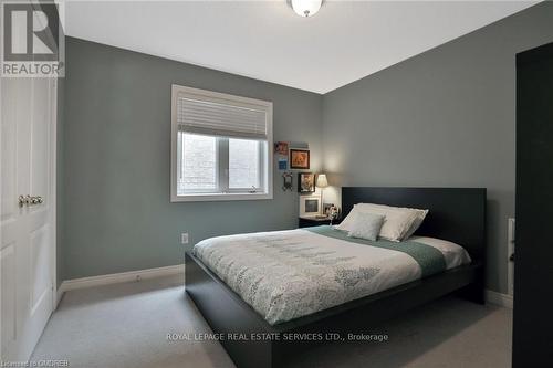 1104 Agram Drive, Oakville, ON - Indoor Photo Showing Bedroom