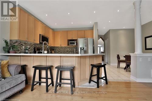 1104 Agram Drive, Oakville, ON - Indoor Photo Showing Living Room