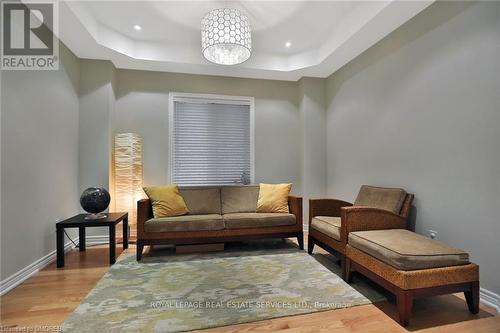 1104 Agram Drive, Oakville, ON - Indoor Photo Showing Living Room