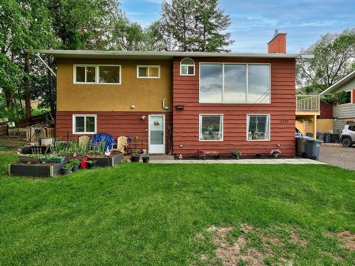 2173 Glenwood Drive, Kamloops, BC - Outdoor With Exterior