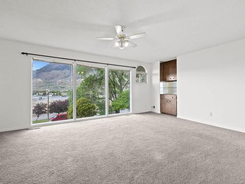 2173 Glenwood Drive, Kamloops, BC - Indoor