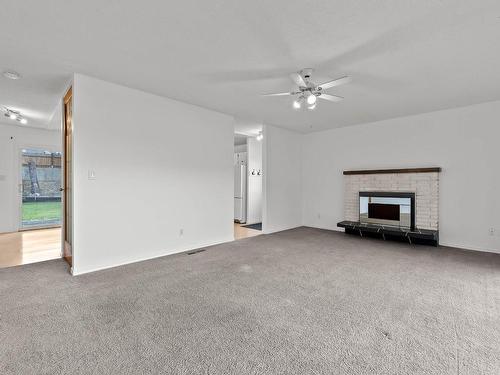 2173 Glenwood Drive, Kamloops, BC - Indoor With Fireplace