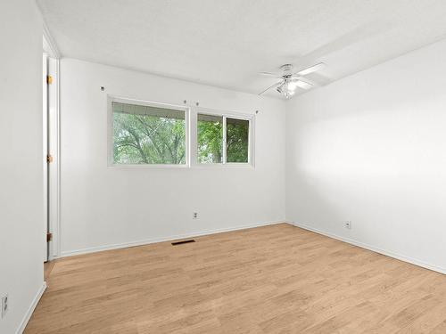 2173 Glenwood Drive, Kamloops, BC - Indoor Photo Showing Other Room