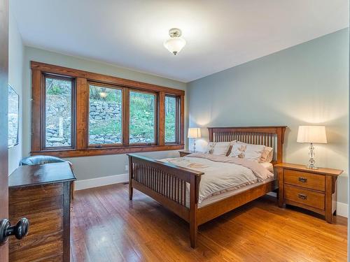 1844 Paul Lake Road, Kamloops, BC - Indoor Photo Showing Bedroom