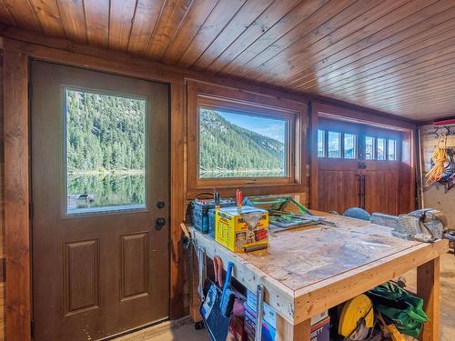 1844 Paul Lake Road, Kamloops, BC - Indoor Photo Showing Bedroom