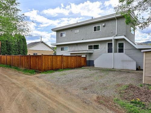 372/374 Mcgowan Ave, Kamloops, BC - Outdoor