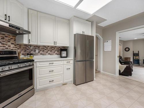 105 Puett Ranch Road, Kamloops, BC - Indoor Photo Showing Kitchen