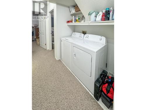 2401 12Th  N Street Unit# 6, Cranbrook, BC - Indoor Photo Showing Laundry Room