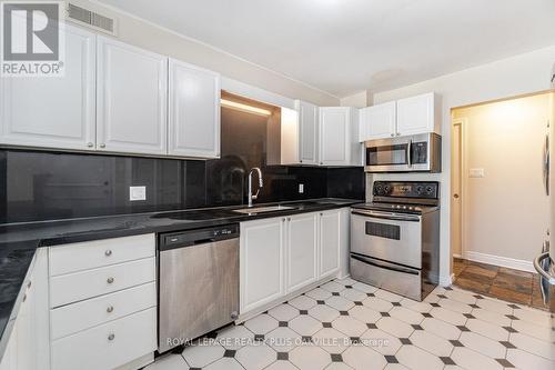 5 - 312 Reynolds Street, Oakville, ON - Indoor Photo Showing Kitchen