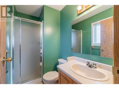 1562 Nicolani Court, Kamloops, BC - Indoor Photo Showing Bathroom