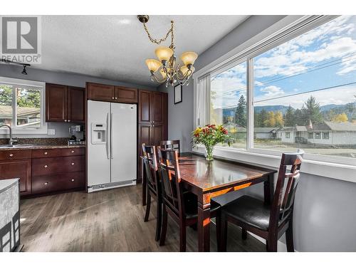 453 Robin Drive, Barriere, BC - Indoor Photo Showing Dining Room