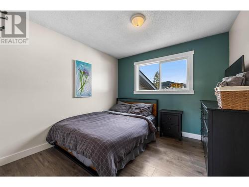 453 Robin Drive, Barriere, BC - Indoor Photo Showing Bedroom