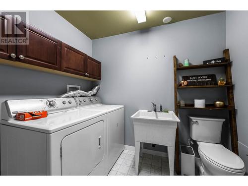 453 Robin Drive, Barriere, BC - Indoor Photo Showing Laundry Room