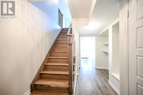 104 Frost Court, Milton, ON - Indoor Photo Showing Other Room