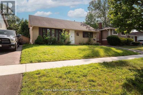 608 Thornwood Avenue, Burlington, ON - Outdoor