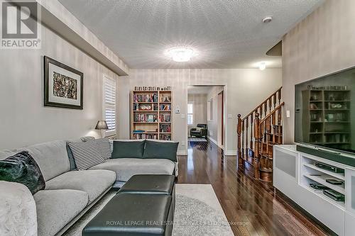 3076 Janice Drive, Oakville, ON - Indoor Photo Showing Living Room