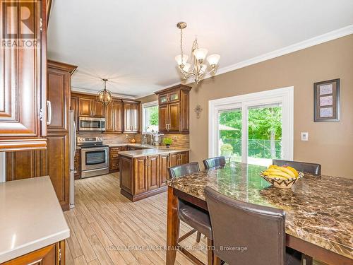 7 Vantagebrook Court, Caledon, ON - Indoor Photo Showing Other Room