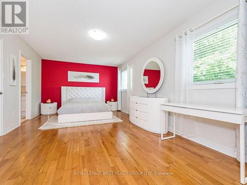 7 Vantagebrook Court, Caledon, ON - Indoor Photo Showing Bedroom