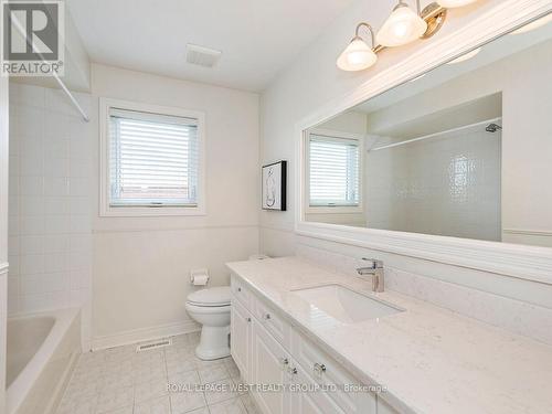 7 Vantagebrook Court, Caledon, ON - Indoor Photo Showing Bathroom