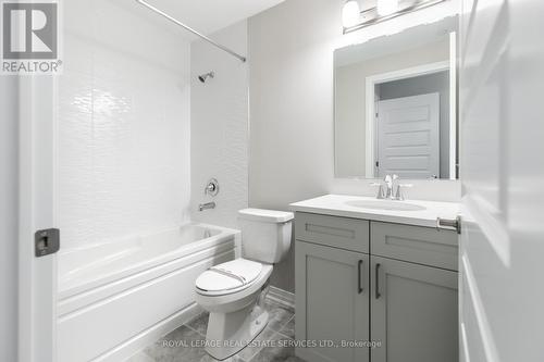 116 - 480 Gordon Krantz Avenue, Milton, ON - Indoor Photo Showing Bathroom