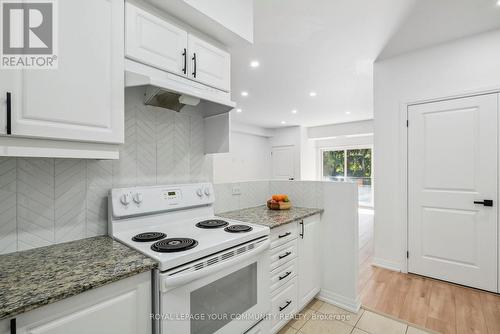 506 - 304 Essa Road, Barrie, ON - Indoor Photo Showing Kitchen