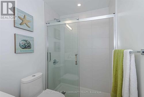 521 - 681 Yonge Street, Barrie, ON - Indoor Photo Showing Bathroom