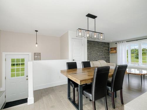 Dining room - 3460 Ch. Charles-Léonard, Mirabel, QC - Indoor Photo Showing Dining Room