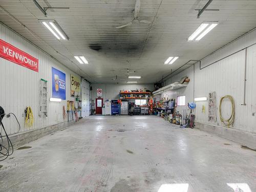 Garage - 3460 Ch. Charles-Léonard, Mirabel, QC - Indoor Photo Showing Garage