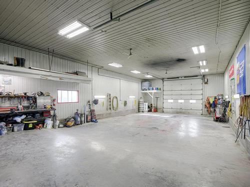 Garage - 3460 Ch. Charles-Léonard, Mirabel, QC - Indoor Photo Showing Garage