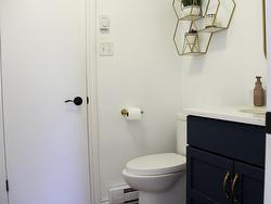 Powder room - 